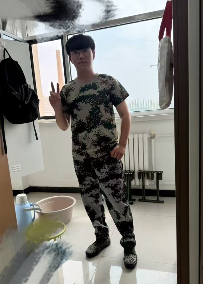 学子在兰州上大学：玩乐队也为期末备考紧张麻将胡了2试玩模拟器穿越海峡的热线｜台湾(图1)