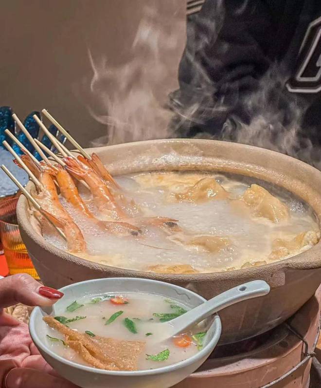 生火锅锅底竟然加入枸杞！麻将胡了游戏年轻