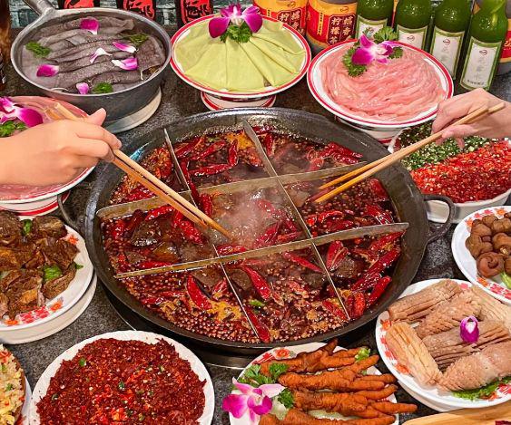 ：重庆火锅城市记忆的辣味麻将胡了旅途贵宾会员旅游